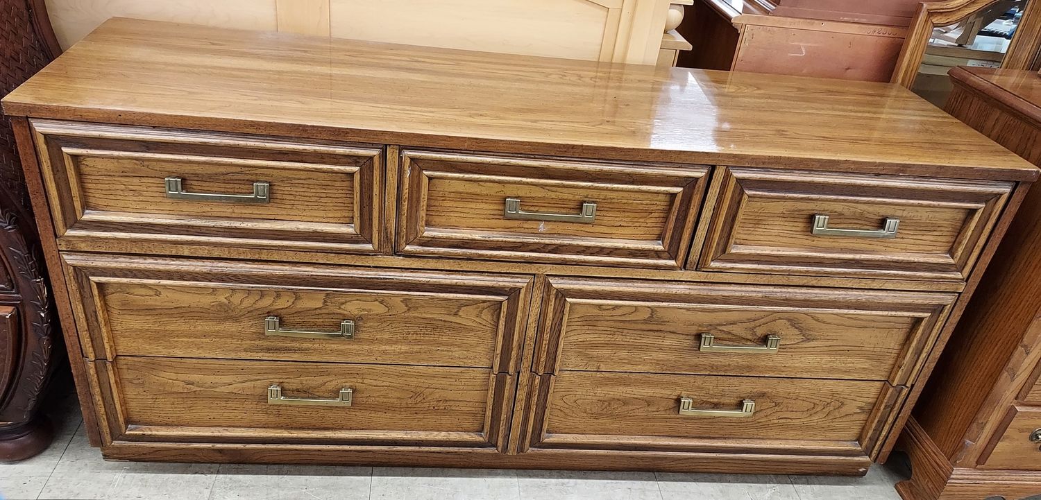 Mid-century 7 Drawer Dresser