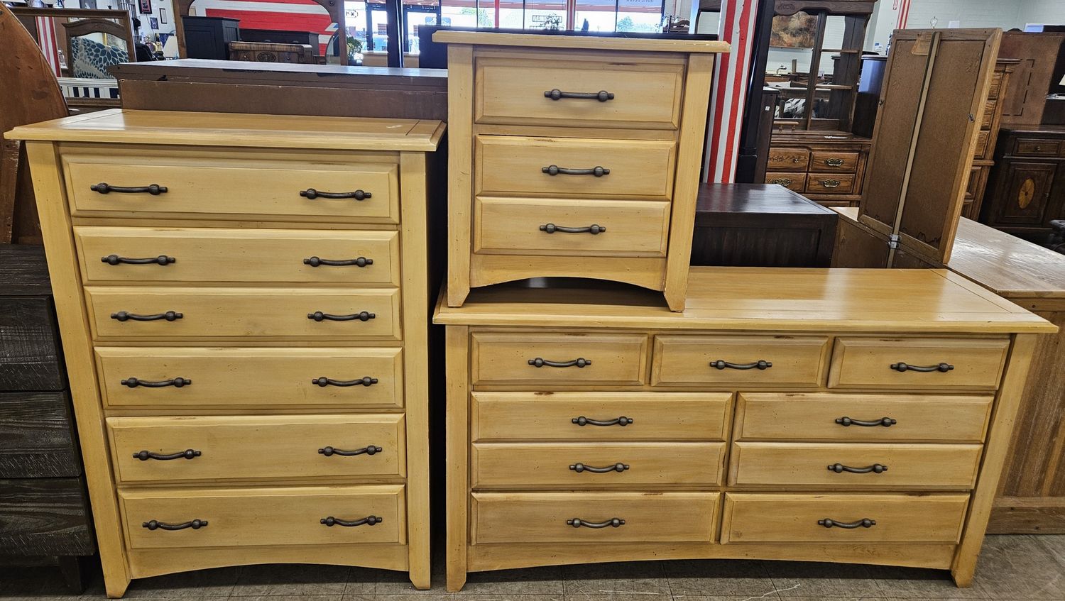 Beautiful Blonde Dresser Set