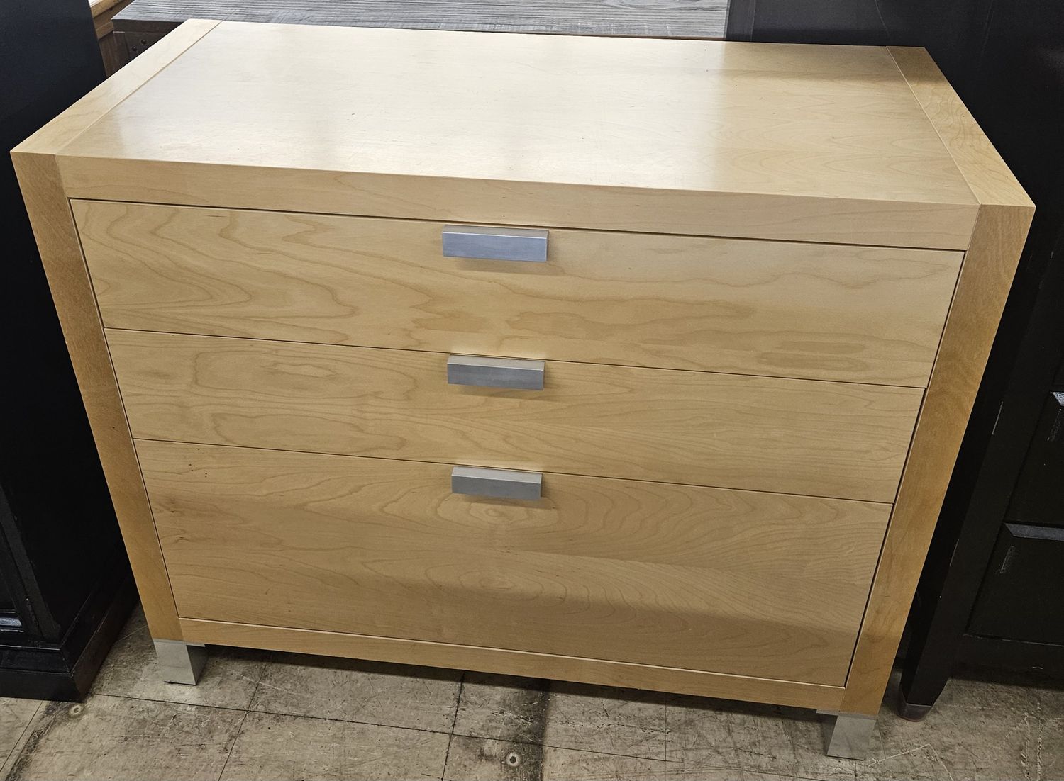Blonde wooden dresser