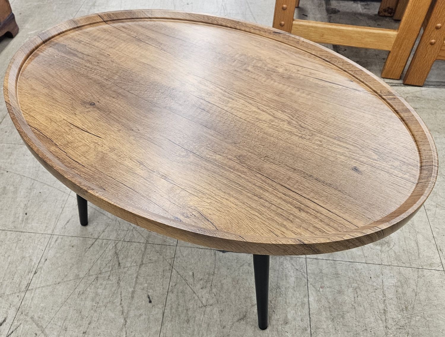 Elegant Oval Coffee Table