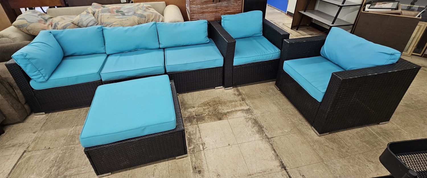 Modern Outdoor Patio Seating Set