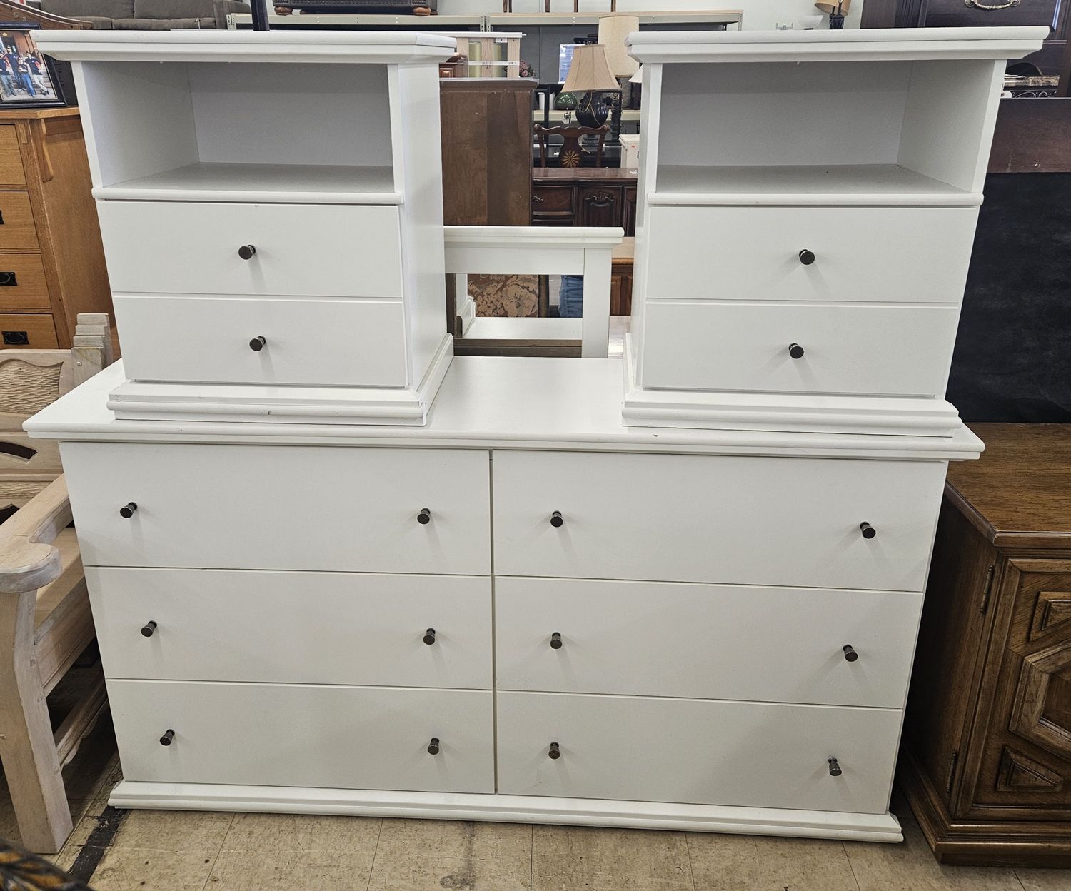 White Wooden Dresser Set
