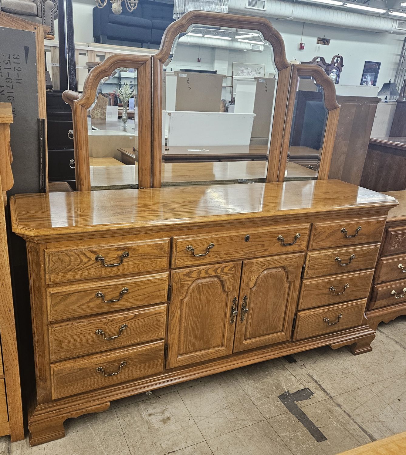 Governor&#39;s Oak Dresser with Mirror