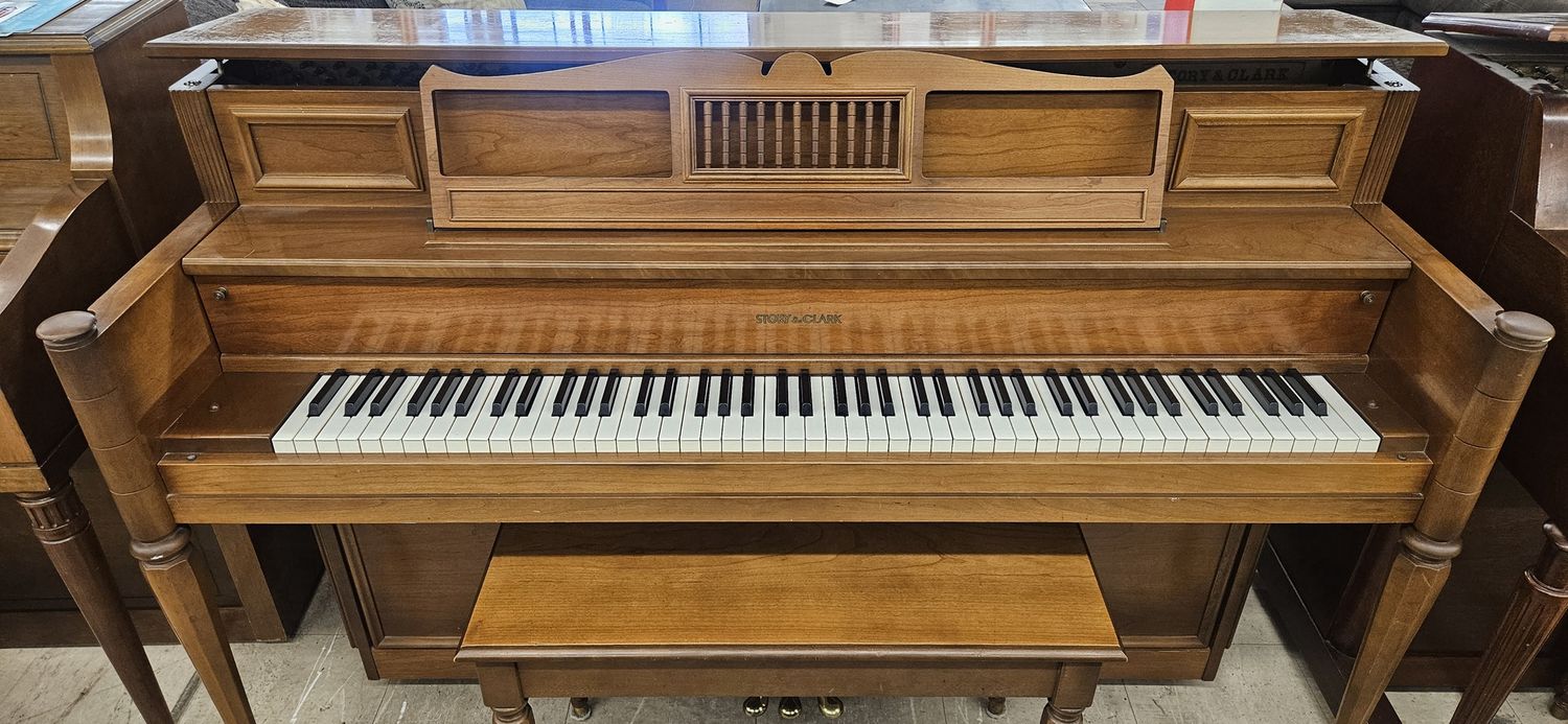 Beautiful Kohler &amp; Campbell Console Piano ***FREE DELIVERY