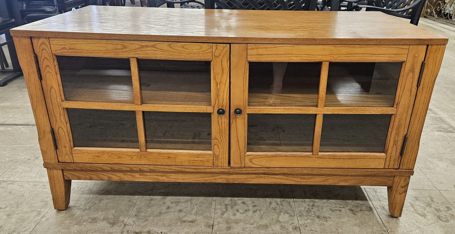 Solid Wood Oak Mission Style TV Stand/Cabinet