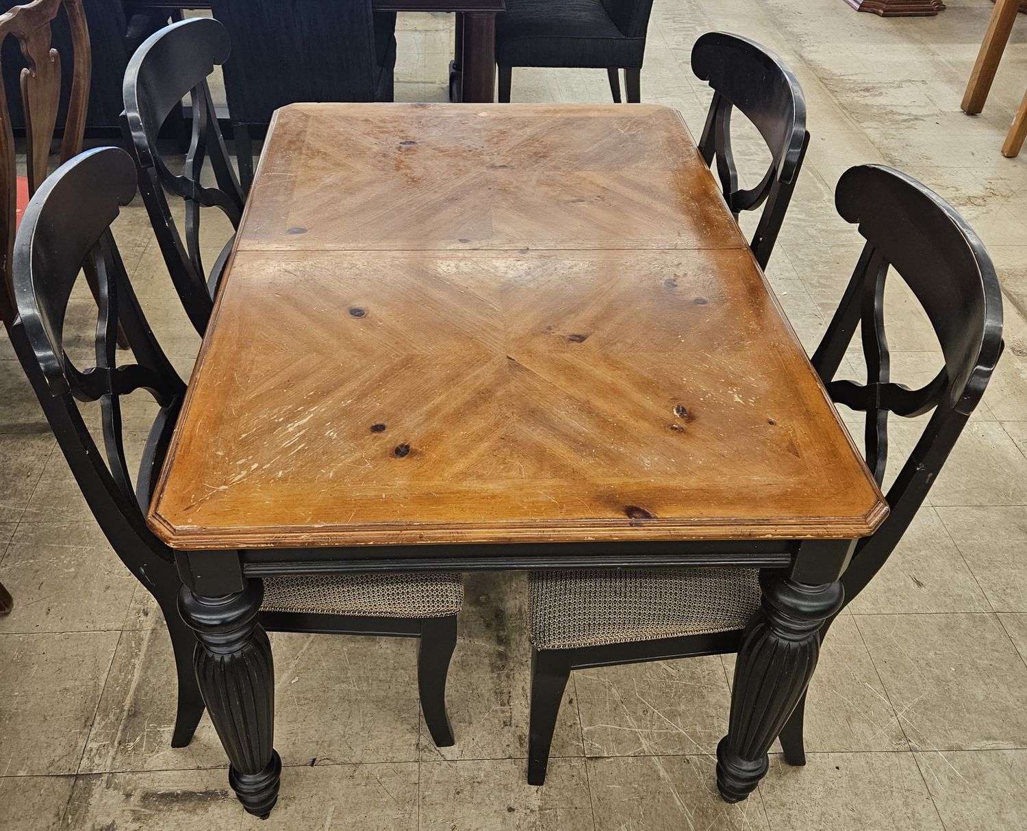 Wooden Farmhouse-style dining set!