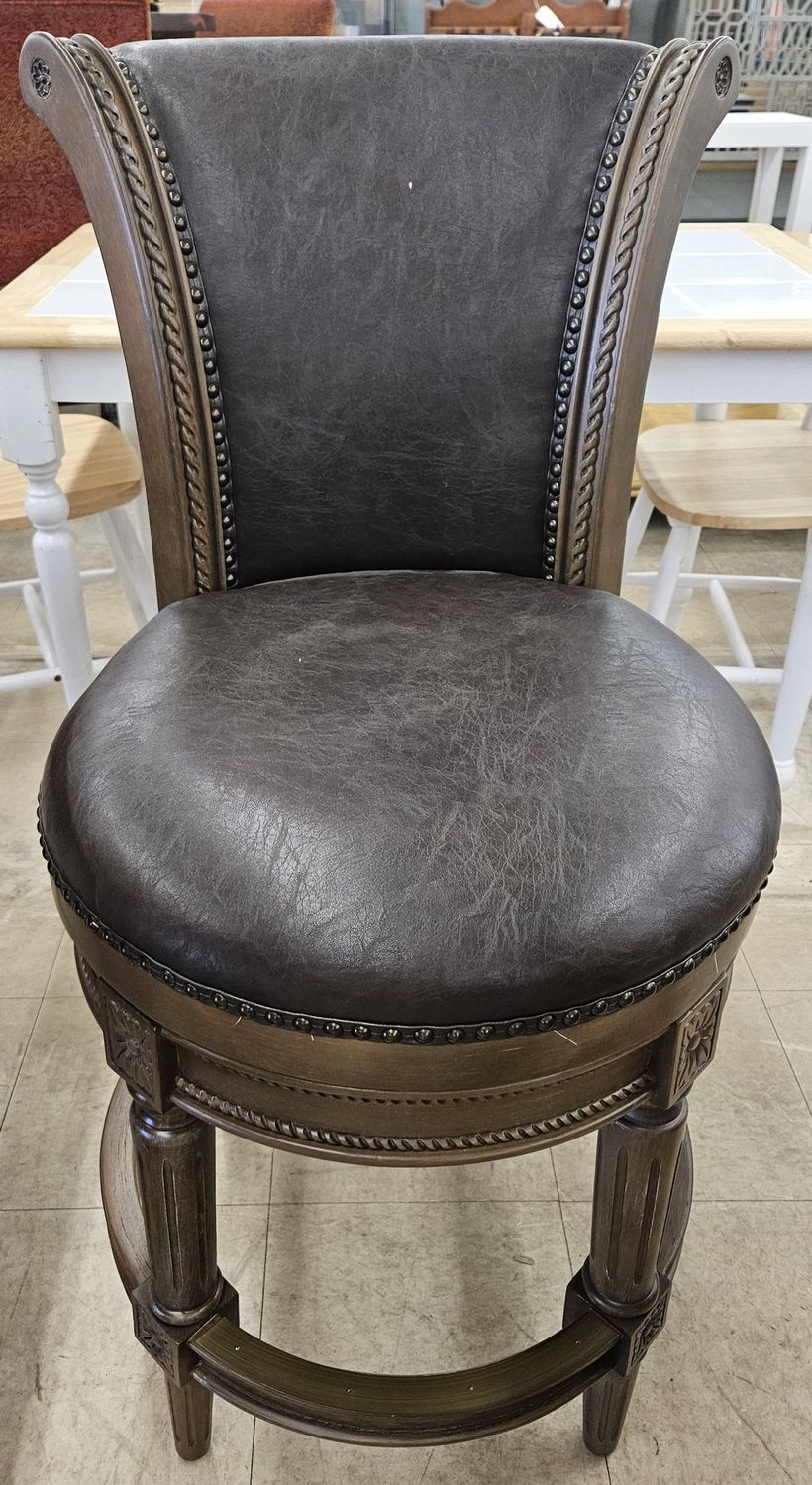 Maven Lane Pullman Swivel Barstool **BRAND NEW**