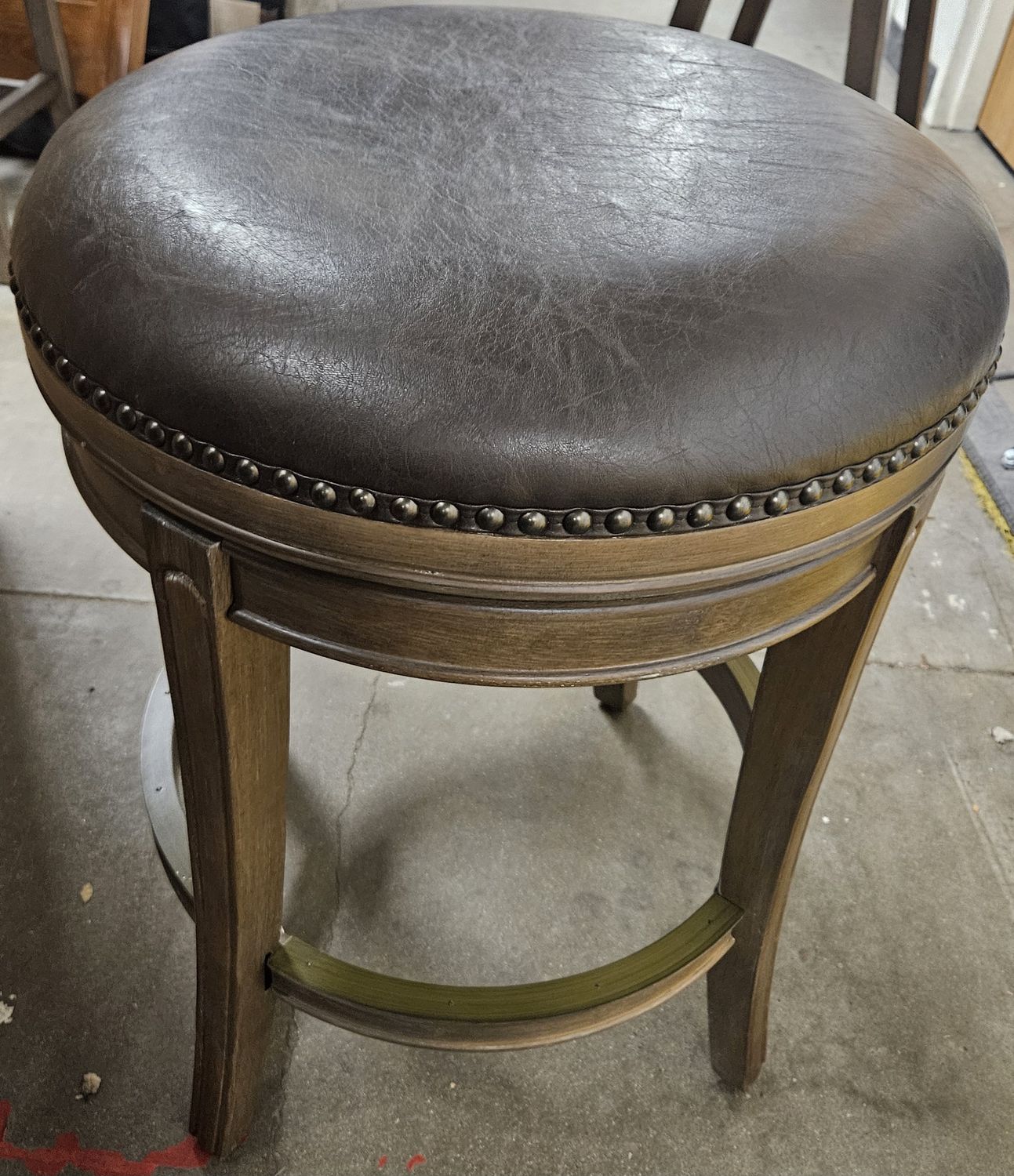 Maven Lane Alexander Backless Counter Stool **BRAND NEW**