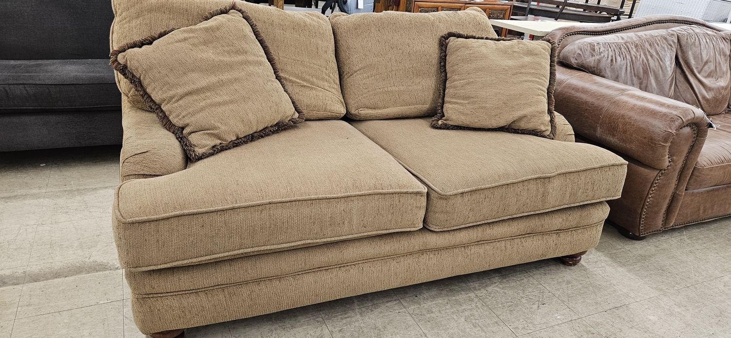 Mocha Loveseat  *DELIVERY AVAILABLE