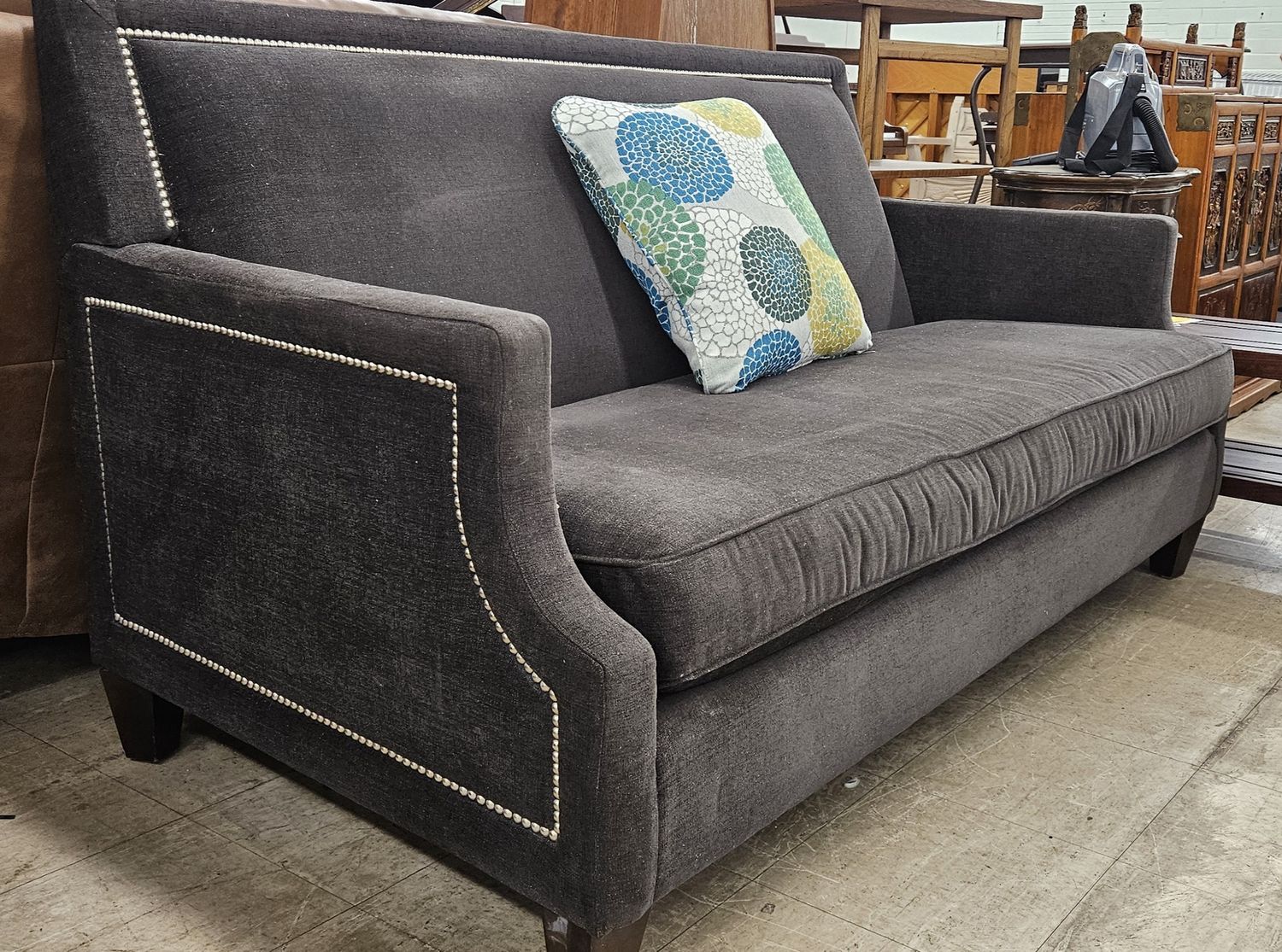 Studly Dark Gray Bassett Couch*DELIVERY AVAILABLE