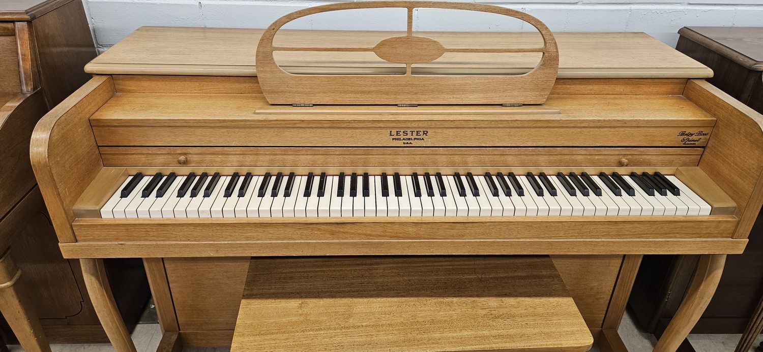 Lester Betsy Ross Spinet Piano **FREE DELIVERY