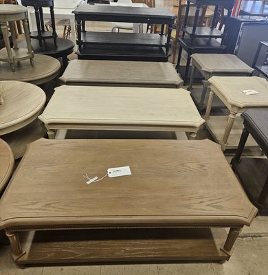 Maven Lane - Pullman Coffee Table ** BRAND NEW **