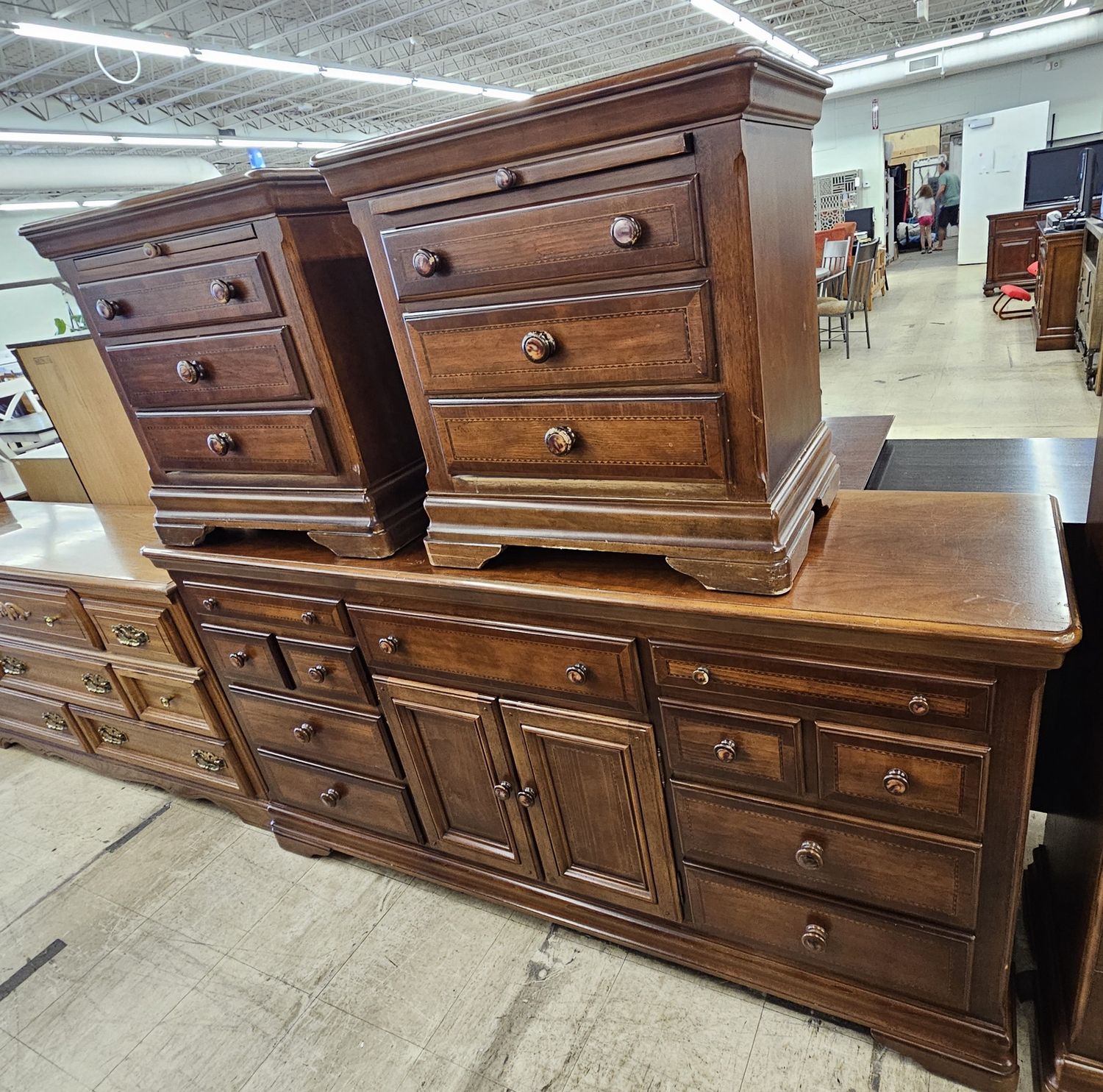 Alexander Julian Home Colours Bedroom Dresser Set