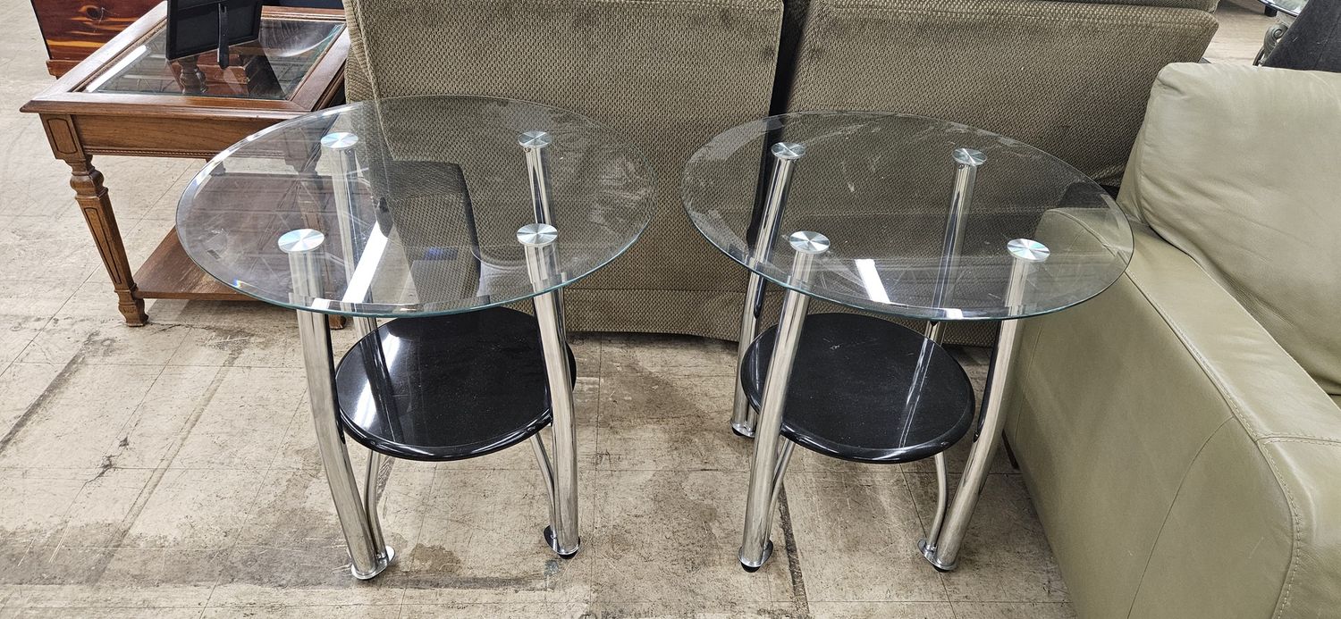 Modern Glass End Table Set **DELIVERY AVAILABLE