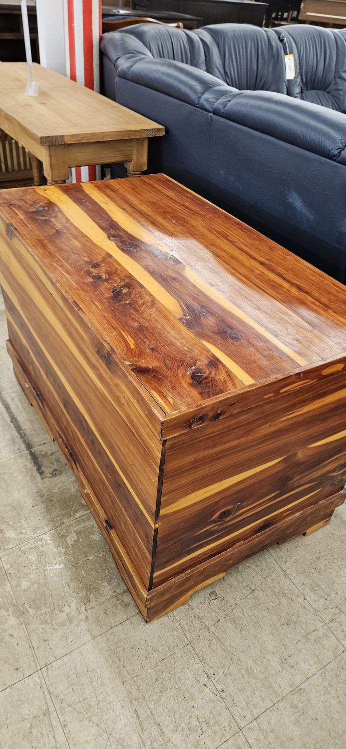 Large Cedar Chest  ** DELIVERY AVAILABLE