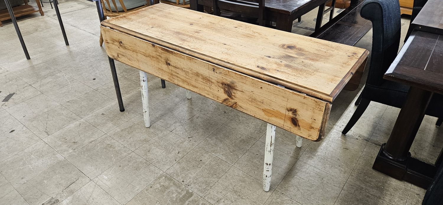 Distressed Drop Leaf Table **DELIVERY AVAILABLE