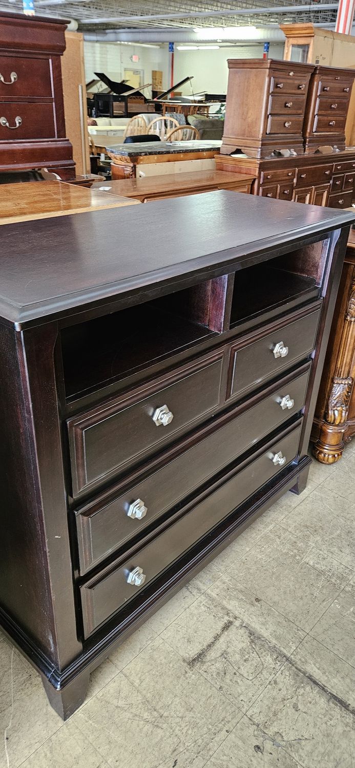 Dark 3 Drawer Dresser  **DELIVERY AVAILABLE