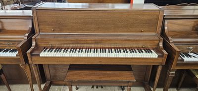 Lester Studio Piano