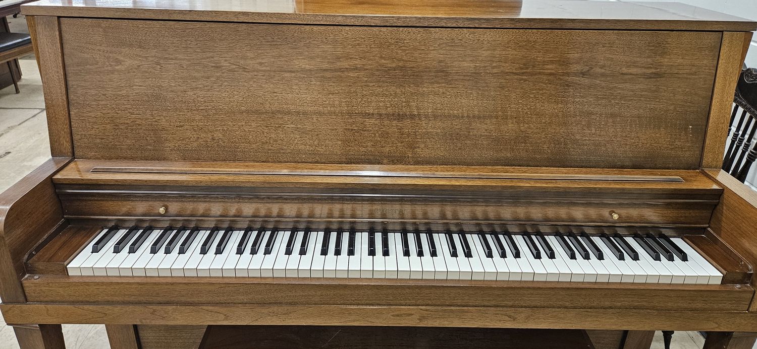 Everett Studio Piano **FREE DELIVERY