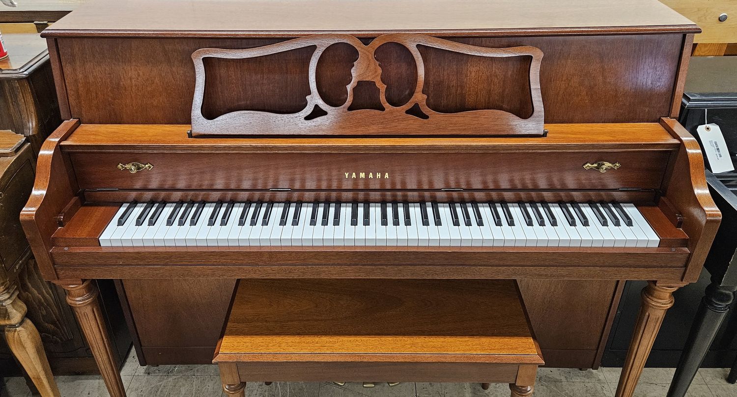 Excellent Yamaha M500 Console Piano **FREE DELIVERY