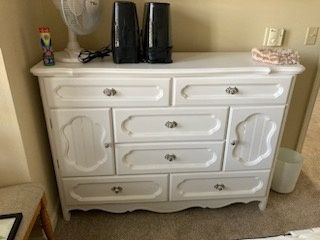 Homelegance Hayley 6-Drawer Kids&#39; Dresser in White &amp; nightstand