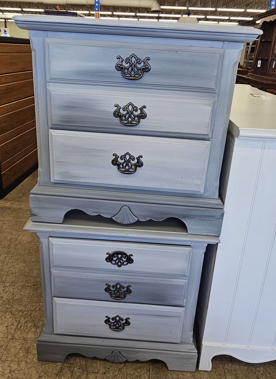 Set of 2 Washed Grey Nightstands