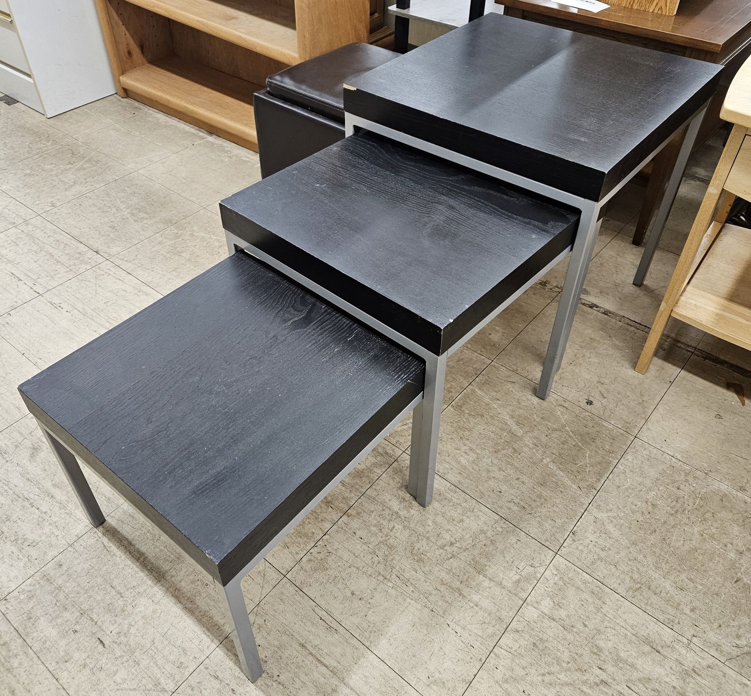 Set of 3 black nesting tables