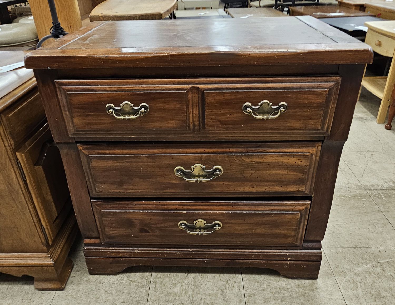 3-drawer wooden nightstand