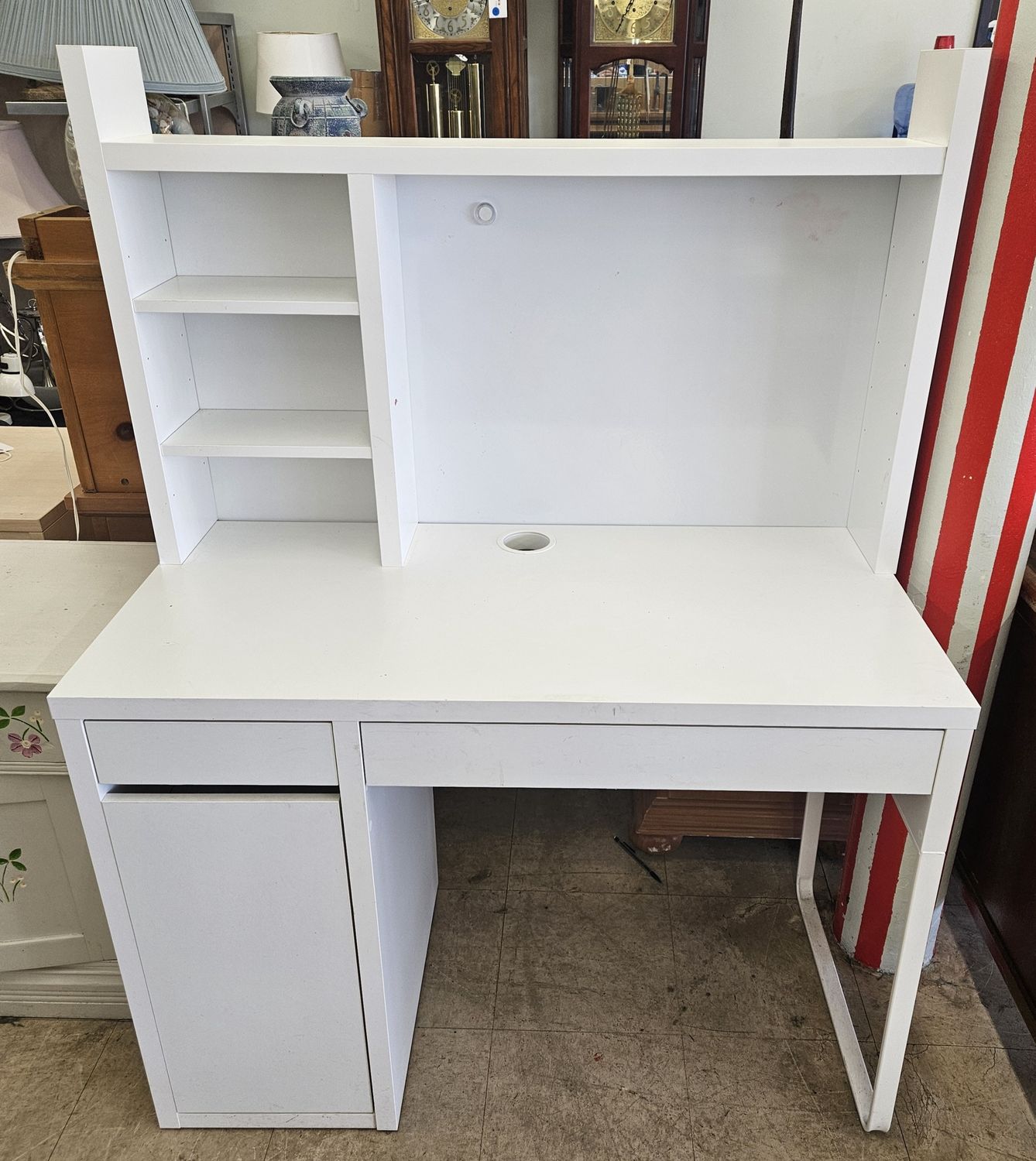 IKEA Micke desk