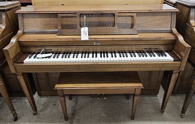 Villa Console Piano