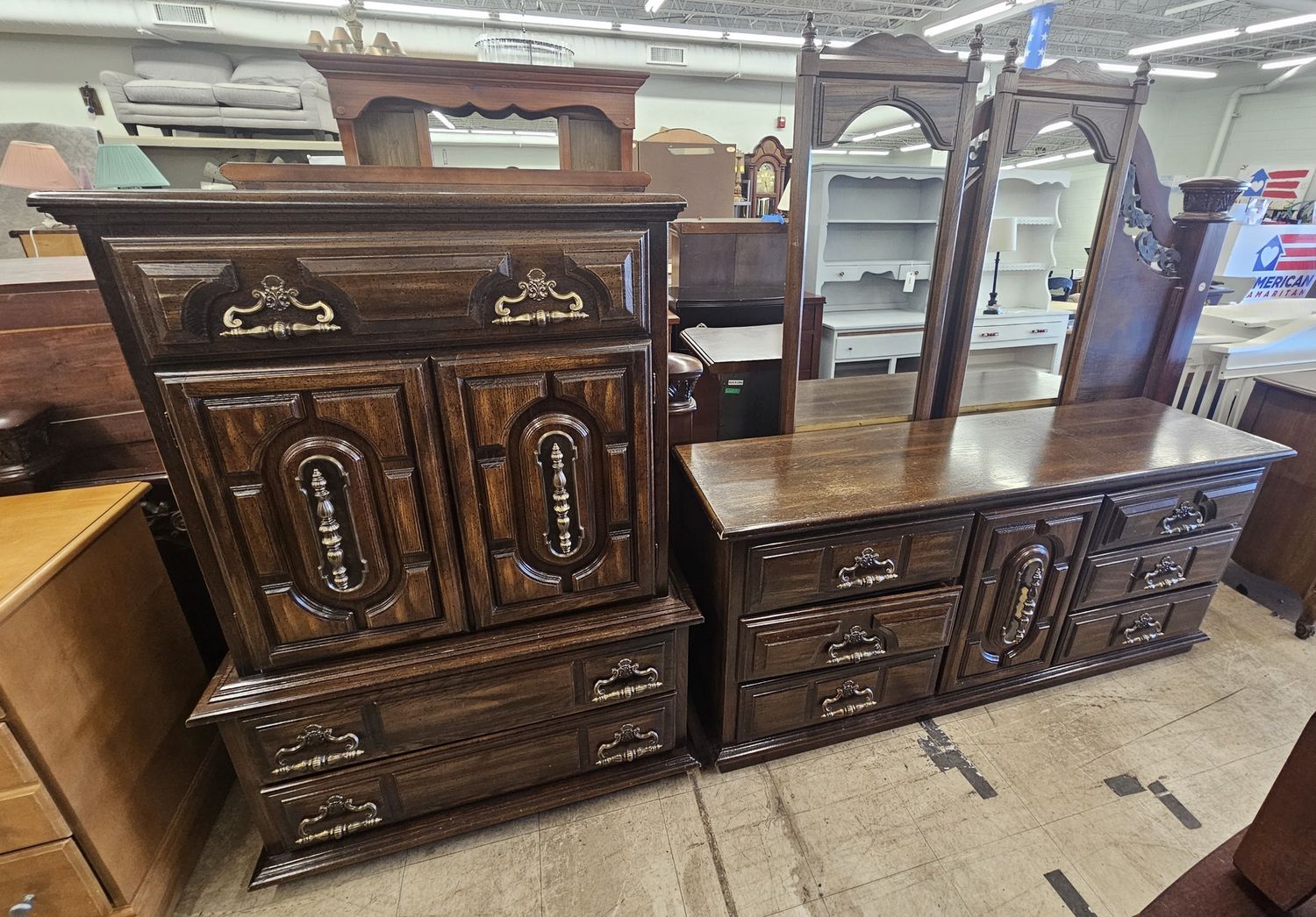 vintage American Drew bedroom set