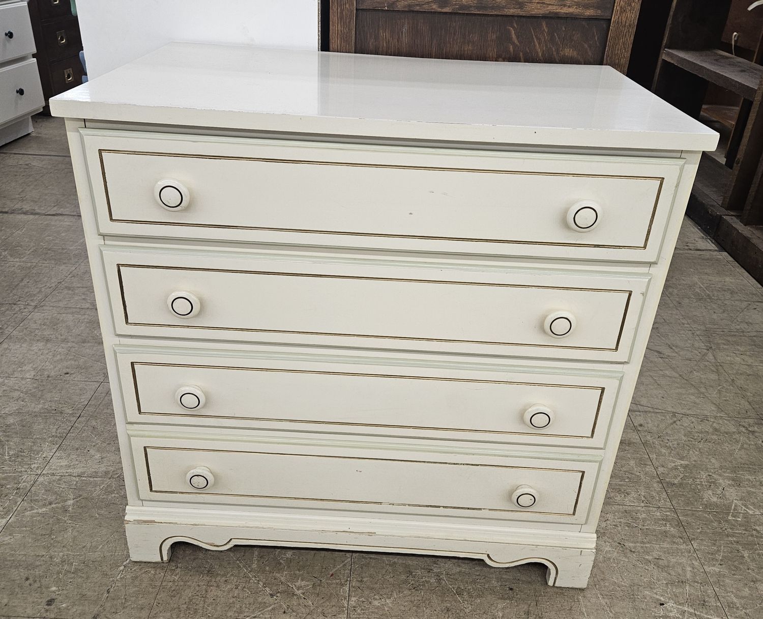 Dixie Early Mid-Century dresser