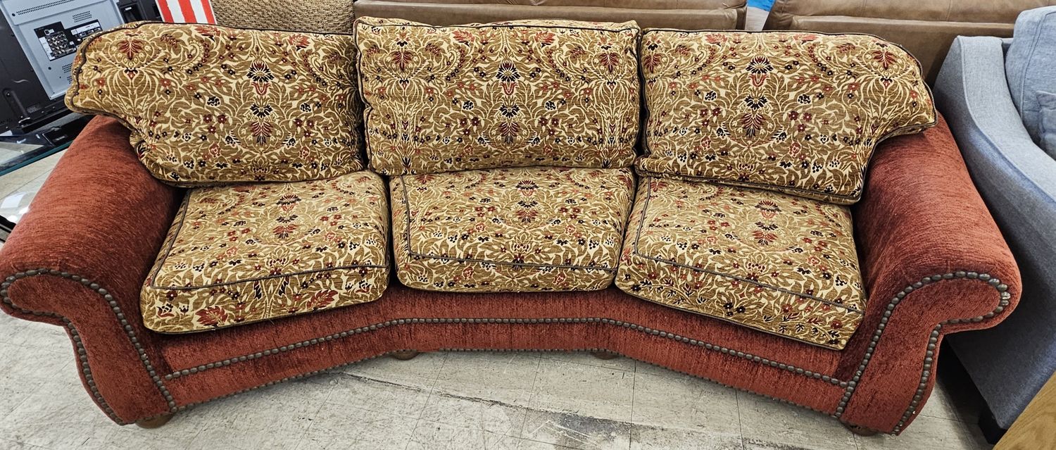 Luxurious curved couch