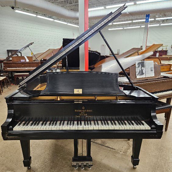 STEINWAY Model L Baby Grand