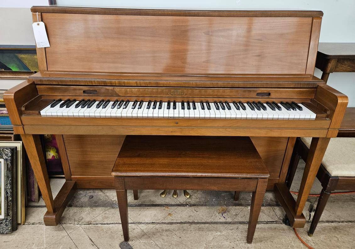 Wurlitzer Studio Piano!!