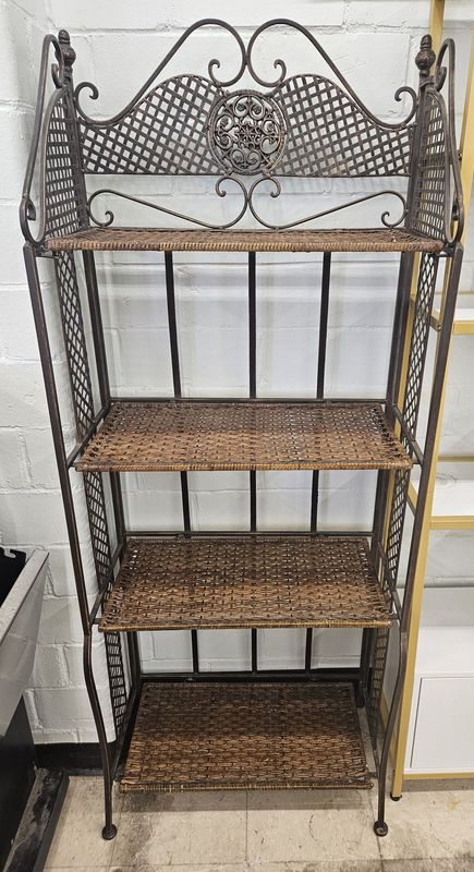 Rustic charm - baker&#39;s rack