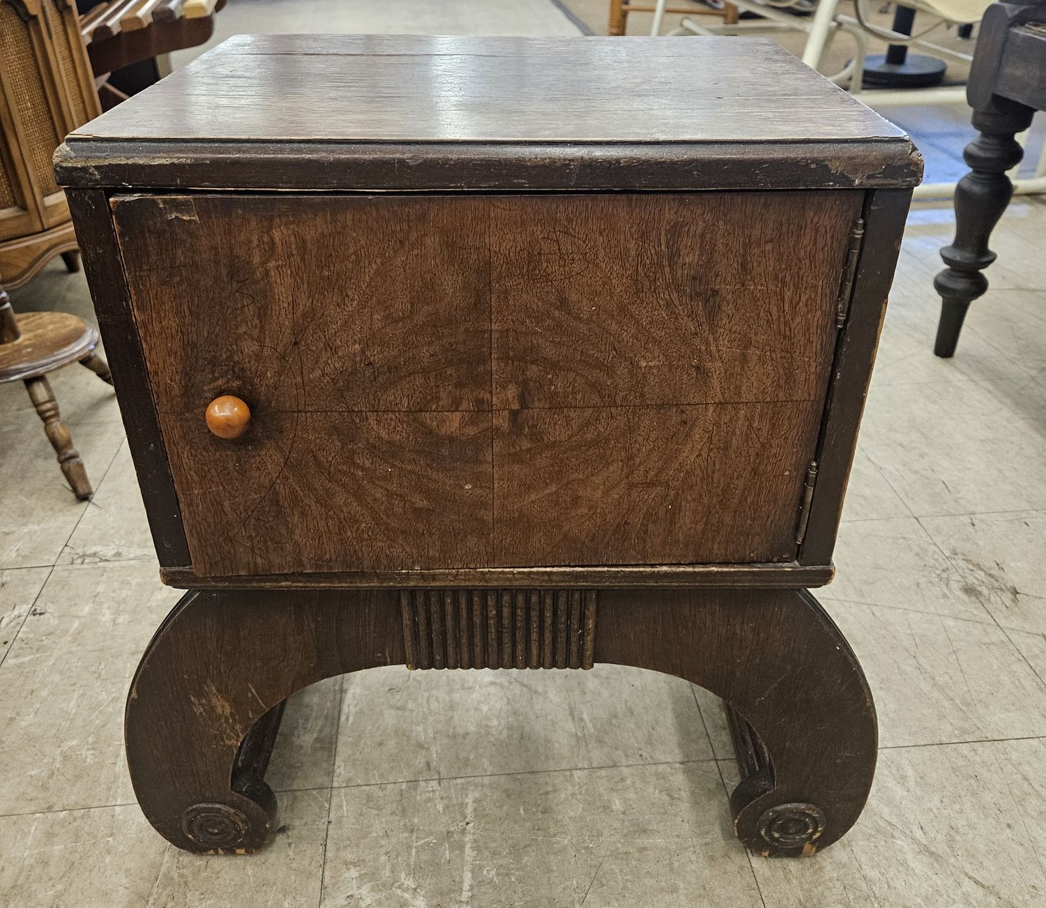 Charming vintage nightstand