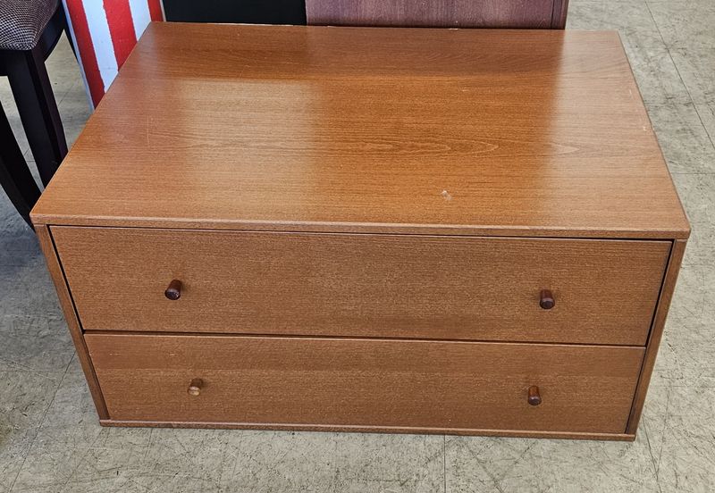 Small 2 drawer chest