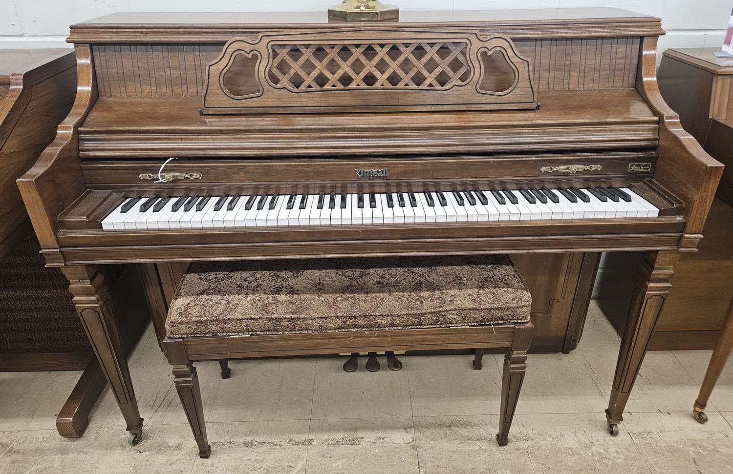 Beautiful Kimball console piano