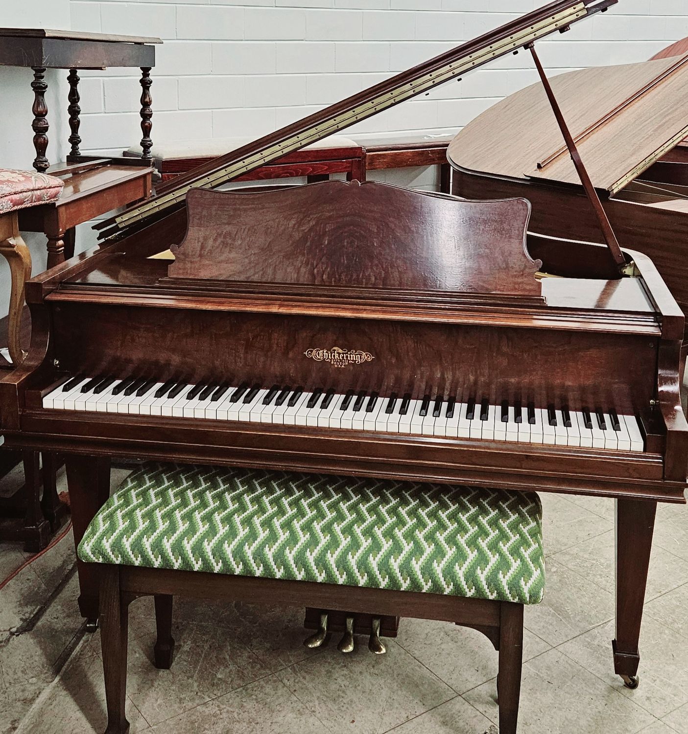 Black Tiger Oak Chickering Baby Grand Piano *FREE DELIVERY