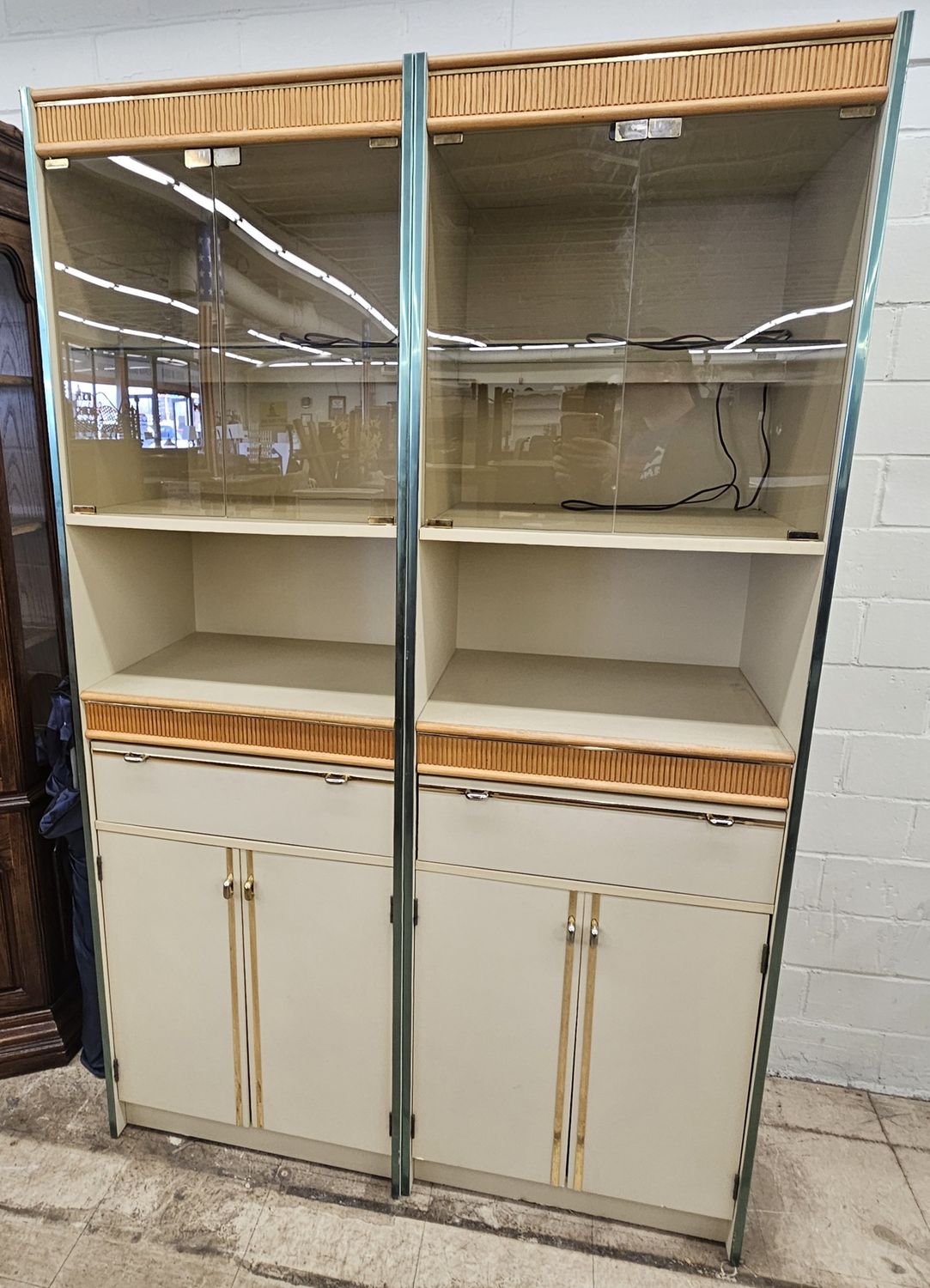 Mid-century modern cabinets!