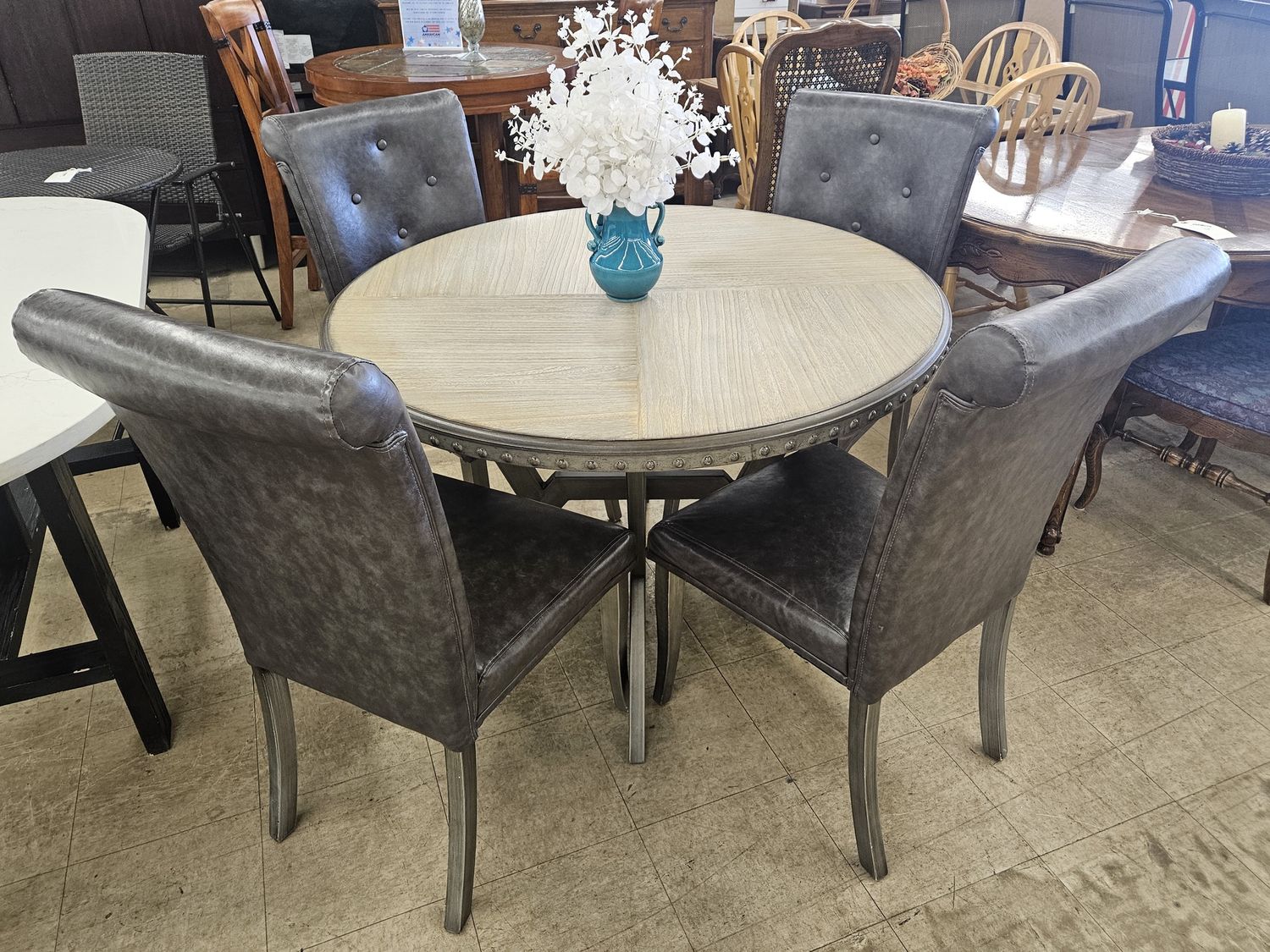 Stylish, round dining set table &amp; 4 chairs