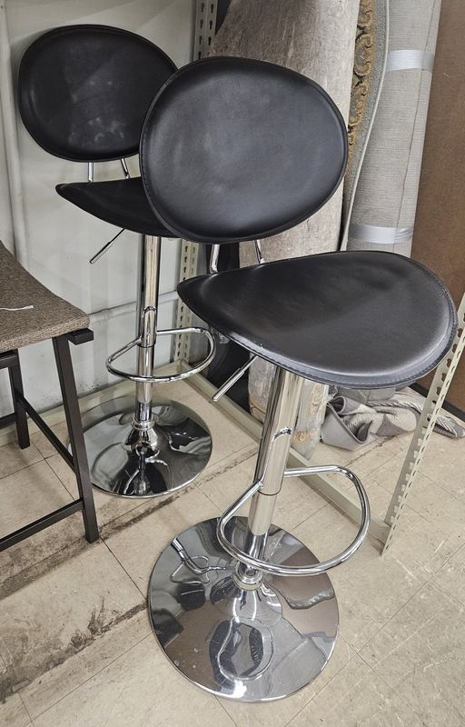 Set of two adjustable-height bar stools