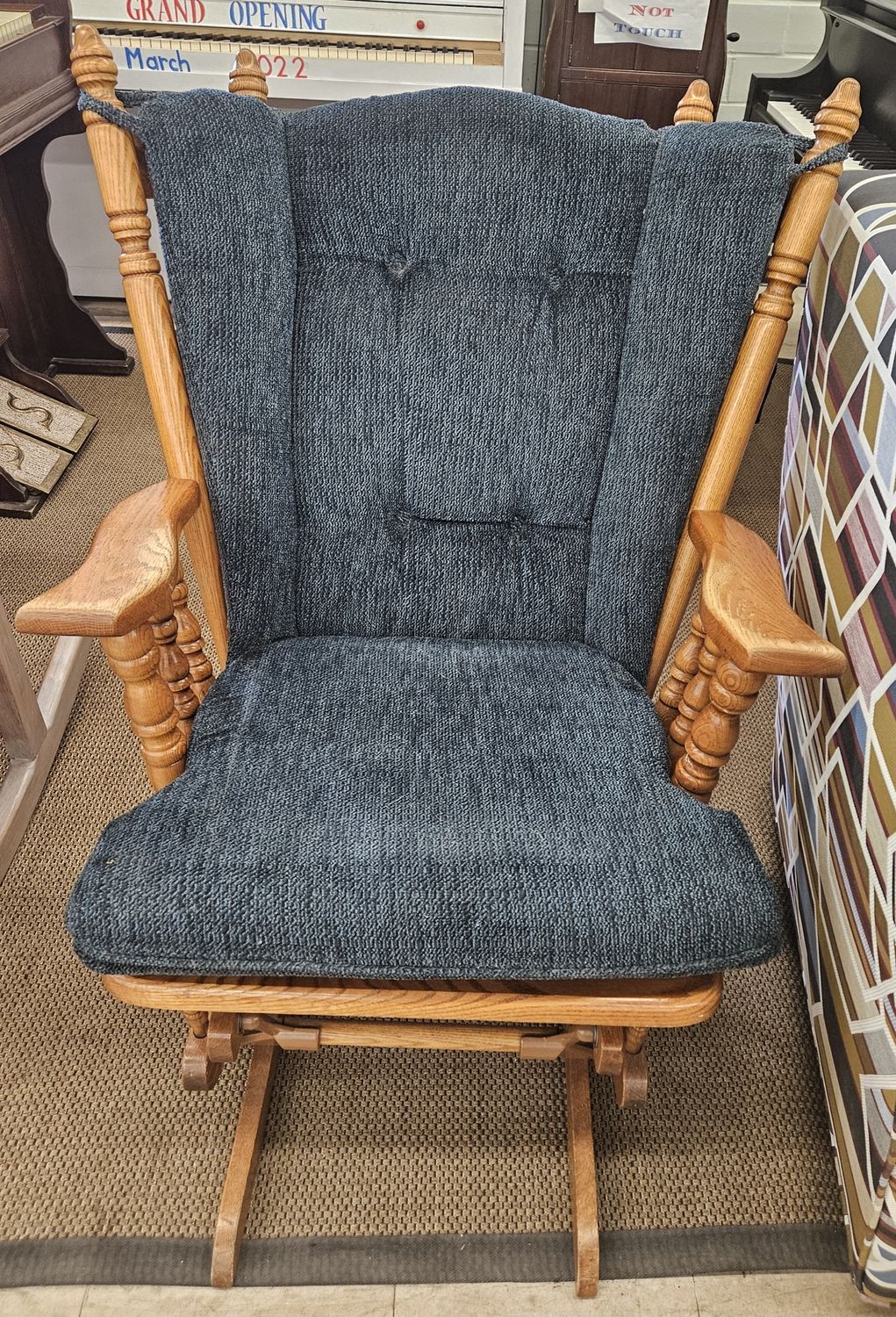 Button tuffted rocking chair