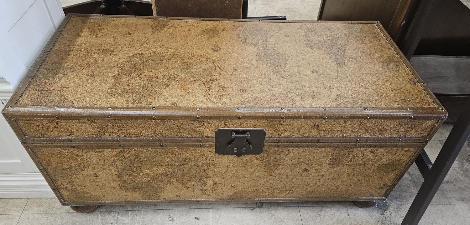 World map trunk