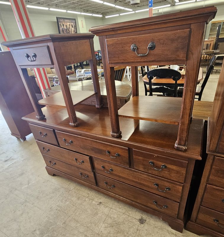 Lexington furniture set