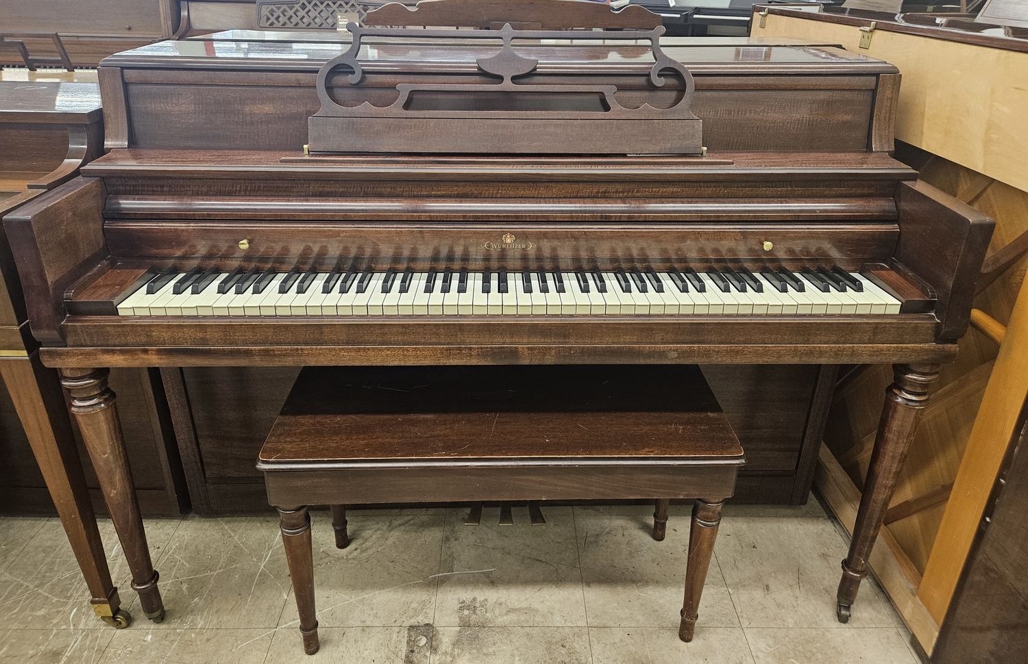 Wurlitzer  Piano.