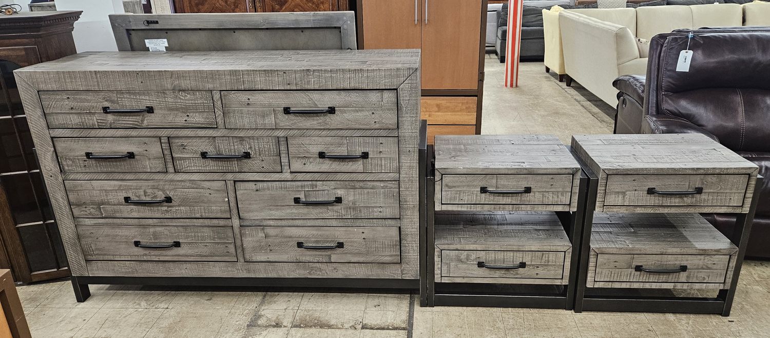 Brennagan bedroom set by Ashley Furniture