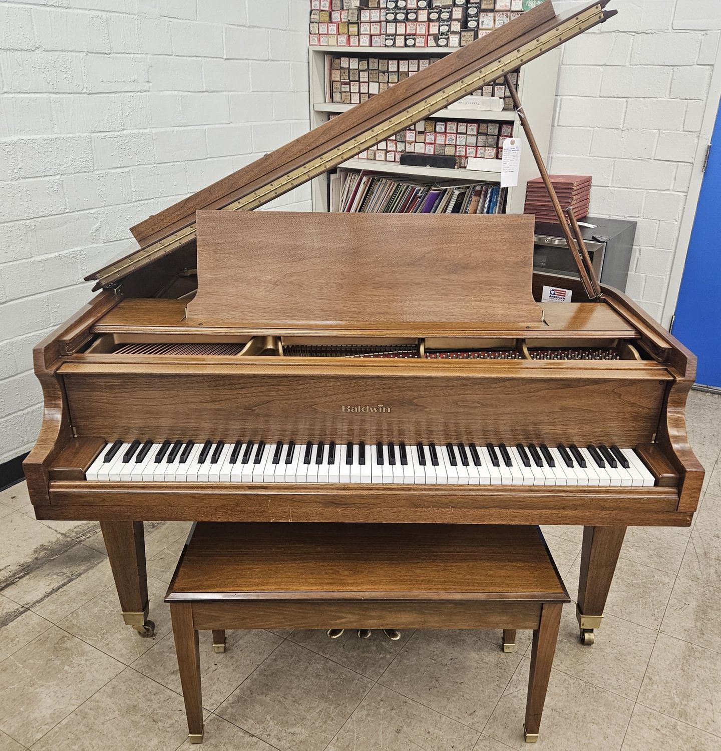 Baldwin Baby Grand Piano!