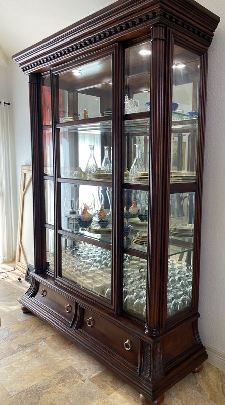 Gorgeous Glass Curio by Forbidden City